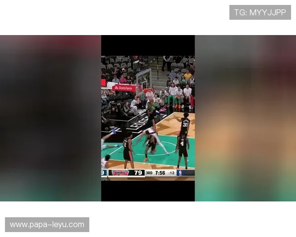 努涅斯与卢卡库的身体素质流前锋对决：对抗、冲击与禁区威胁的结构差异