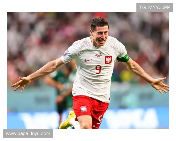 哈兰德与莱万多夫斯基：终结效率分化，单点爆破更趋集中