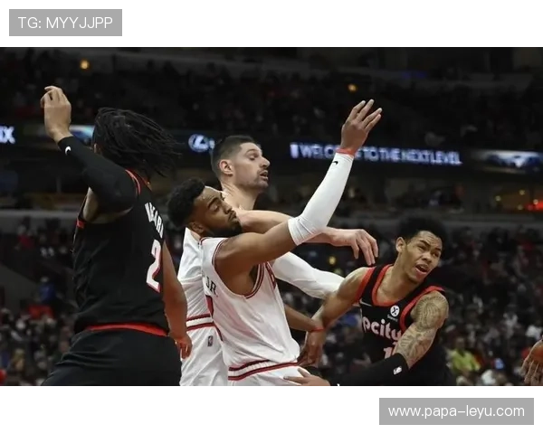 武切维奇转为挡拆策应，较上季低位单打效率更稳